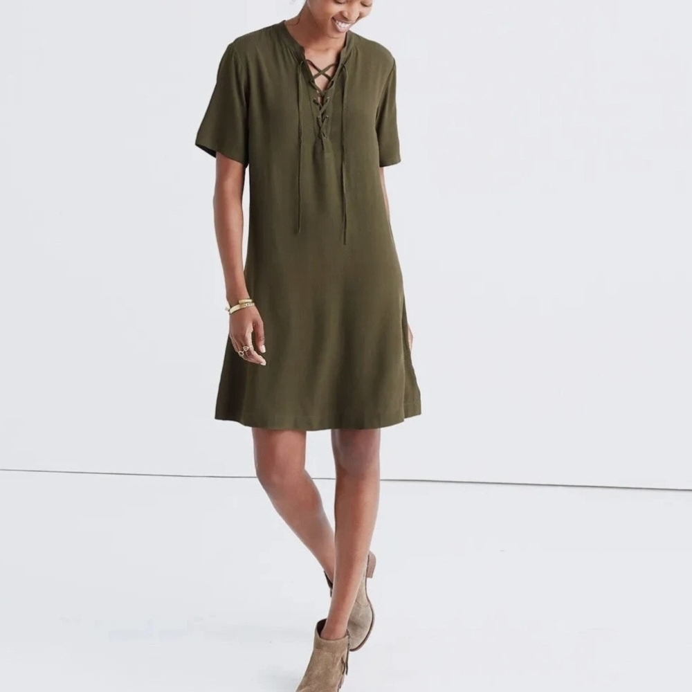 🎈MADEWELL - Novella 70'S Inspired Lace - Up Front Shift Dress - Size M